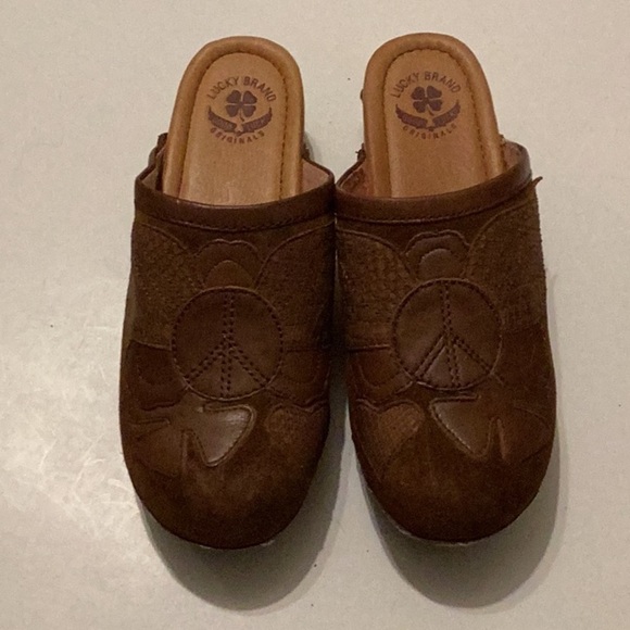 LUCKY BRAND LEATHER/SUEDE PEACE SIGN CLOGS SZ 7 NEW - Picture 2 of 16